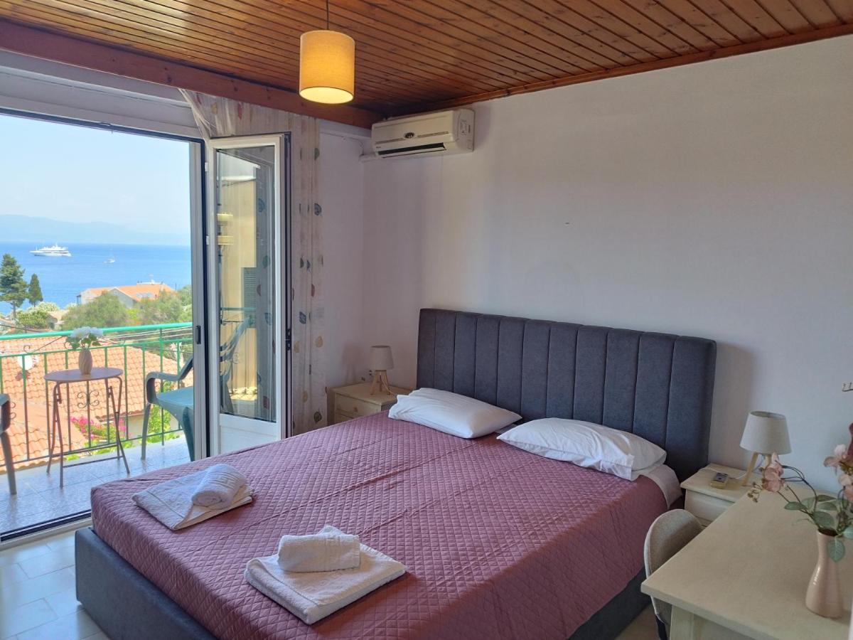 EIRINI's SEA VIEW HOUSE - Ferienwohnung Gáïos