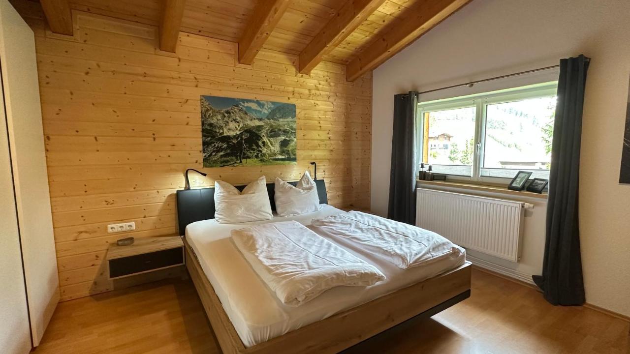 Appartement met 4 Slaapkamers en Balkon 