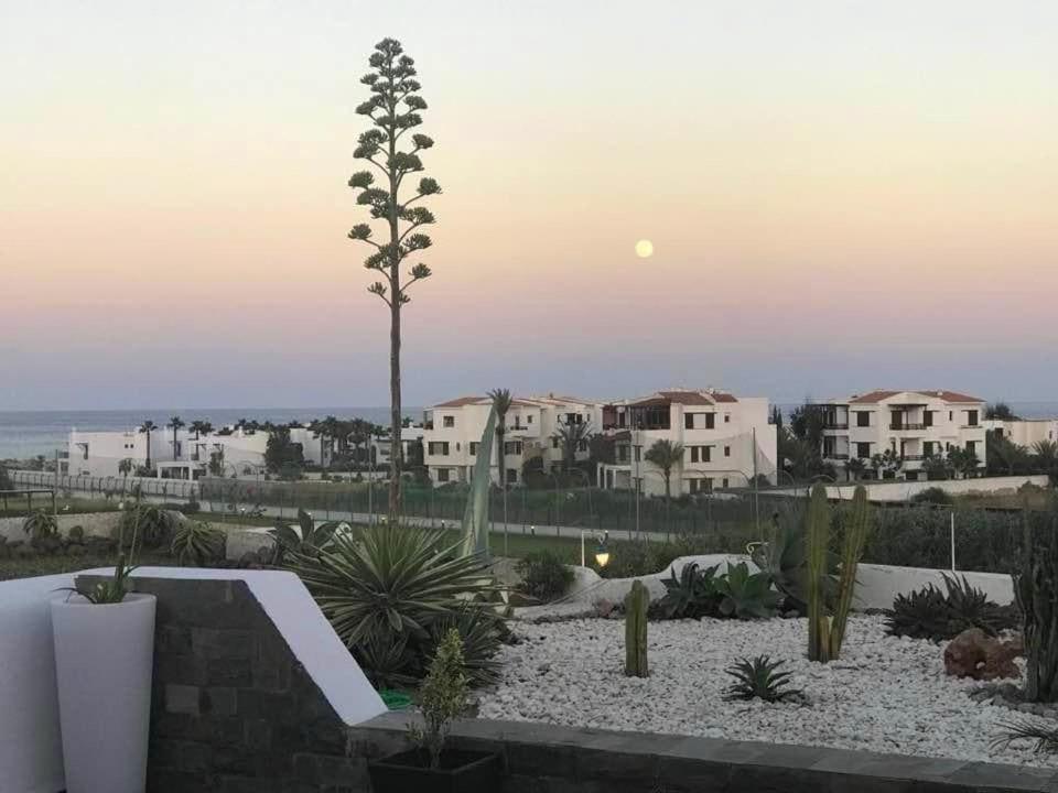 Grand Appartement Entièrement Rénové vue sur mer - Chambres d’hôtes Cap Negro II
