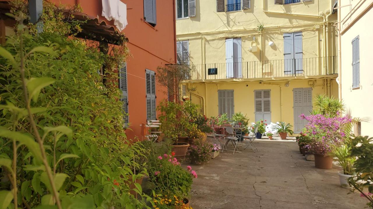 Le Tivoli - B&B Cannes