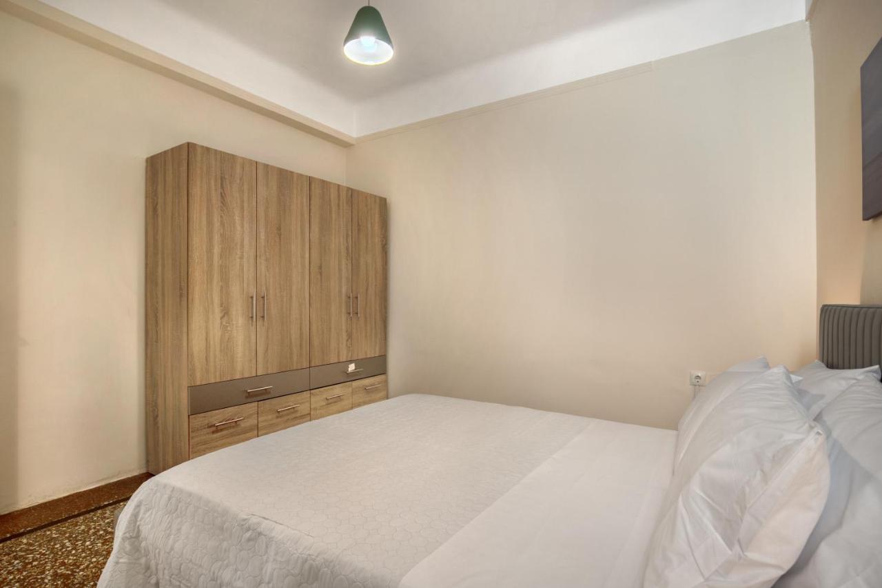 Three-Bedroom Apartment with Balcony