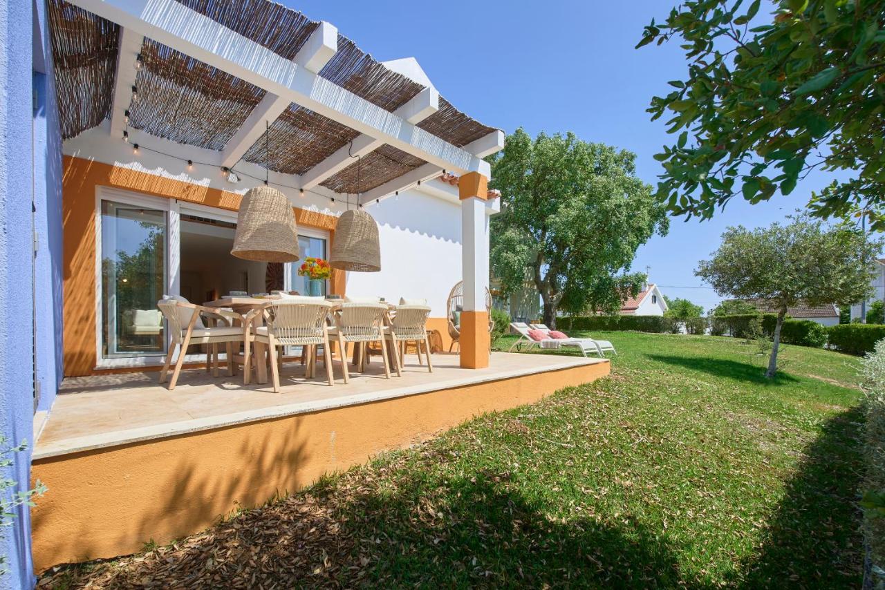Peaceful Villa by Melides w Pool, by TimeCooler - B&B