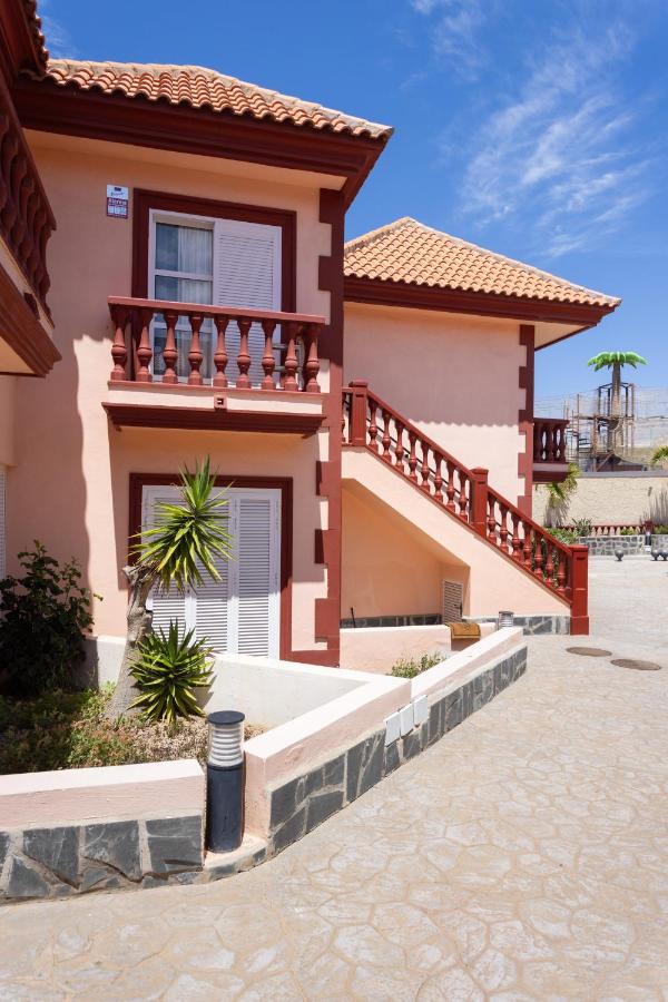 Two modern and bright apartments near el Duque beach - B&B Adeje