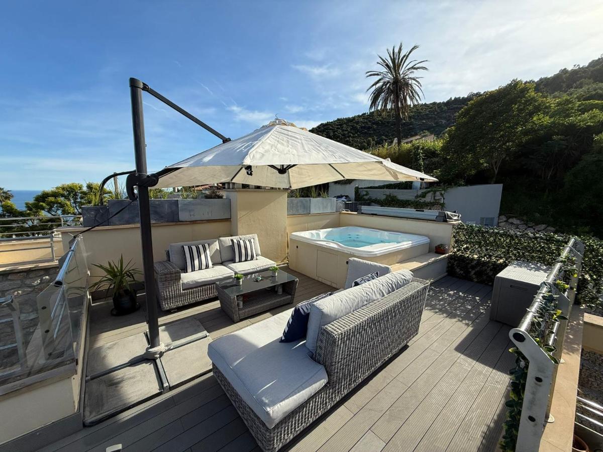 Duplex - Terrasse vue mer & Jacuzzi - Parking - DU - B&B