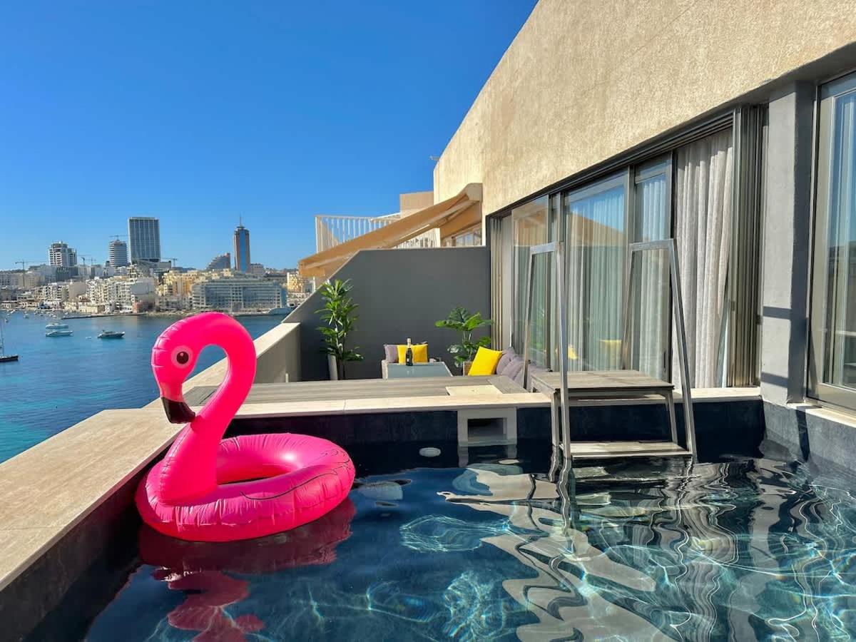 Private Pool Luxury Penthouse - B&B Sliema