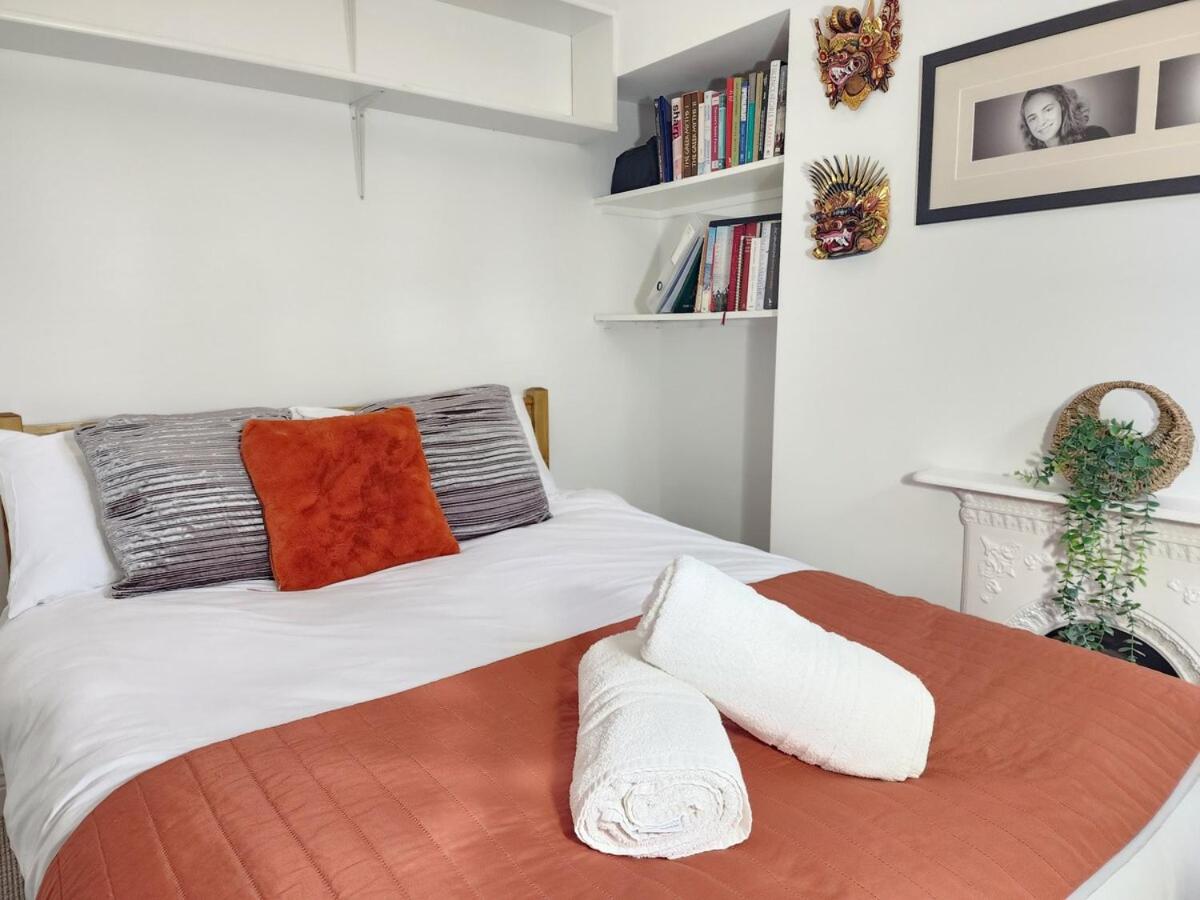 Elegant 3BR Home Near Oxford Centre, Garden, WiFi - B&B