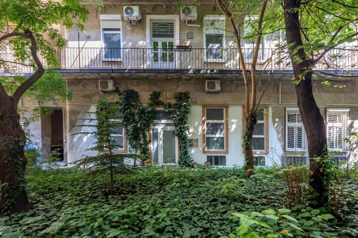 Greenlight 2 Bedroom Apartment Brody 17 - B&B Budapest