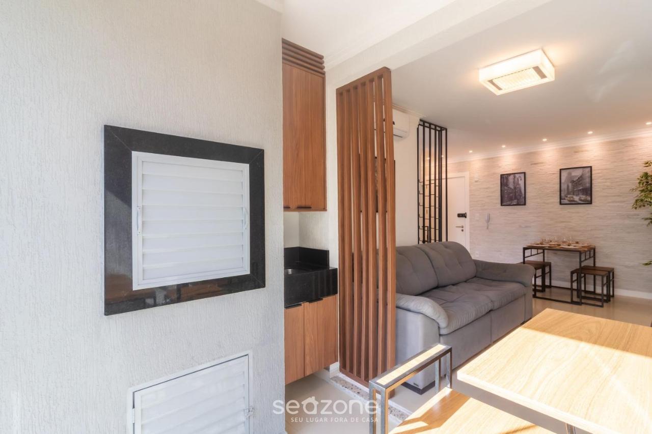 Aptos modernos e completos a poucos minutos do mar em Meia Praia - GRI - Ferienwohnung Meia Praia