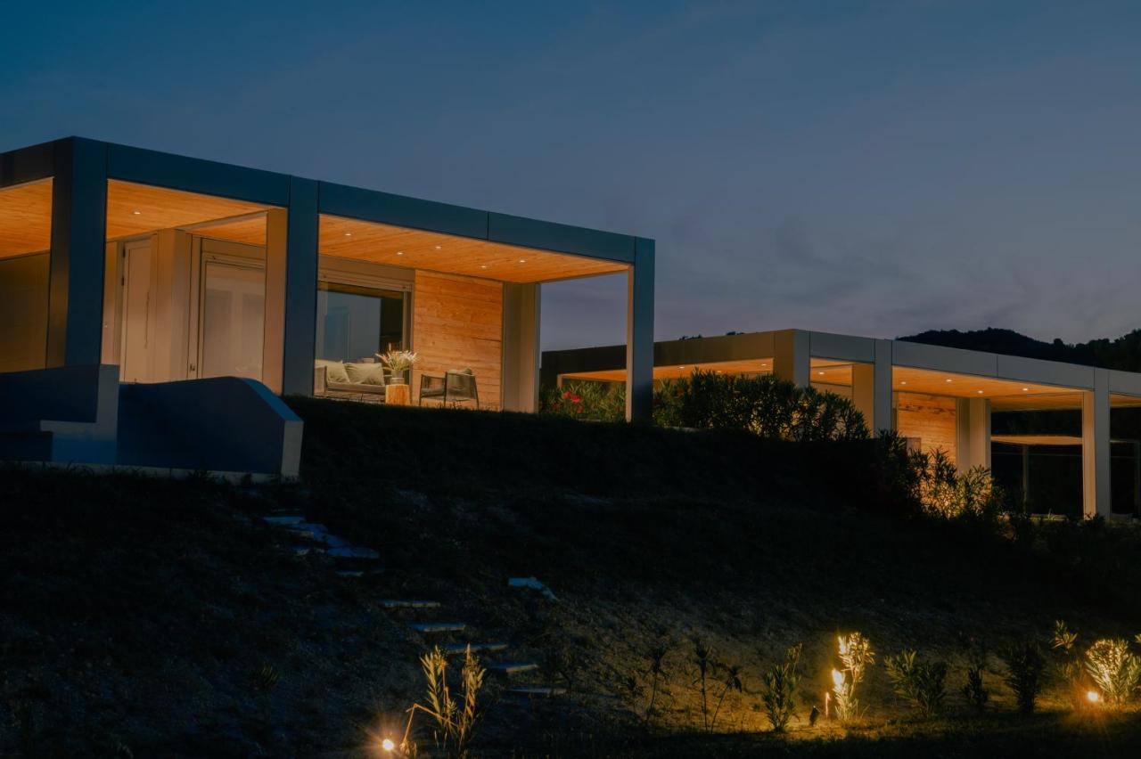 The Mood Residence - Bed and Breakfast Agía Paraskeví