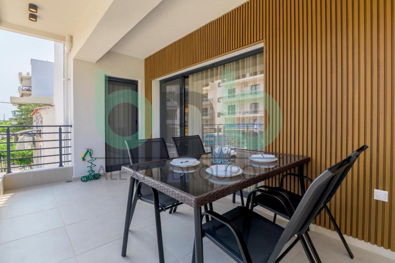 Nest 116 - Luxury Central Flat - B&B Alessandropoli