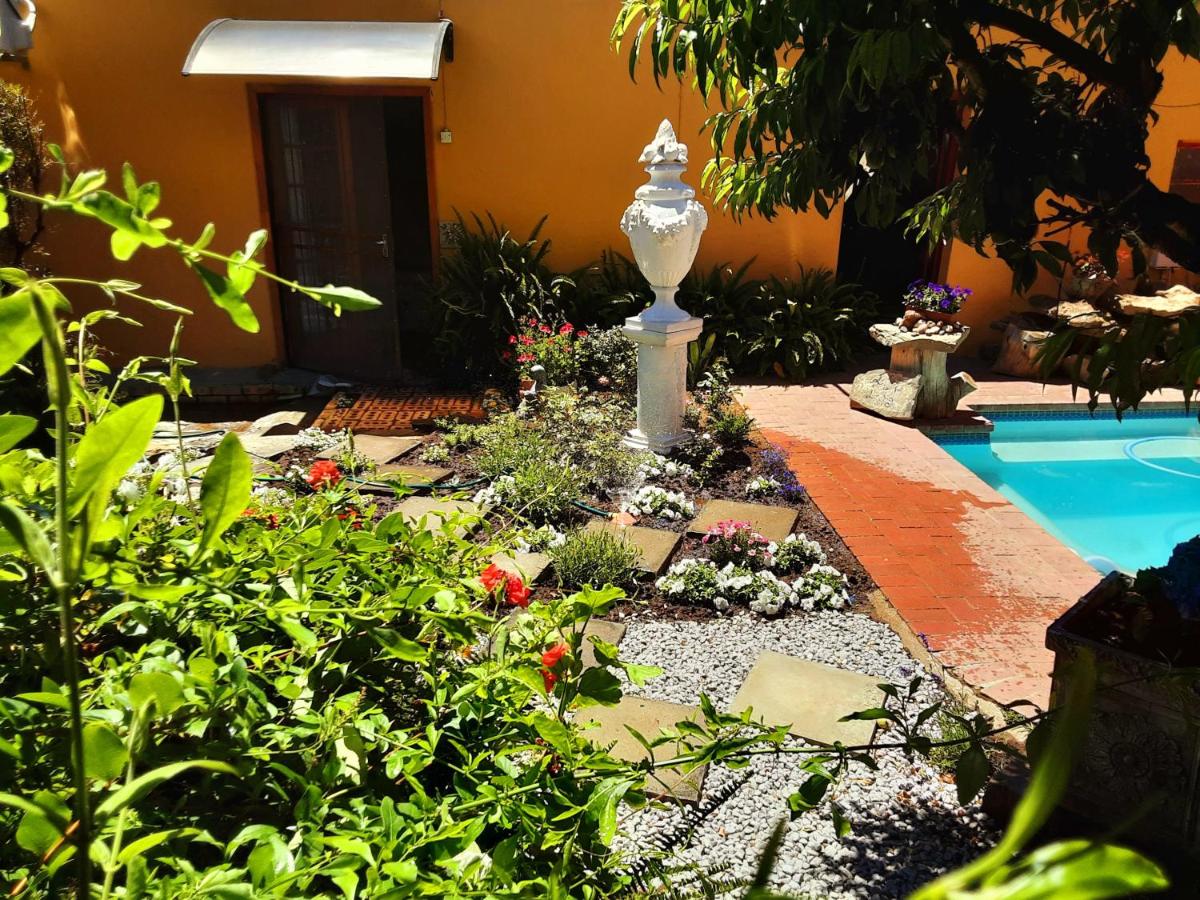 Cathys Guesthouse 1 - B&B Cradock