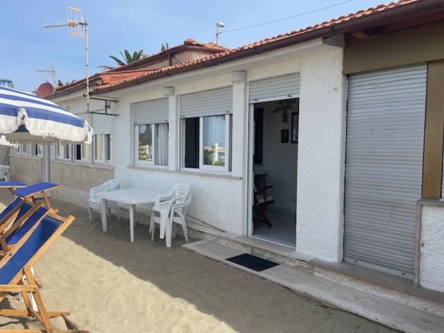 Villa Chiara Vacation Home - B&B Follonica