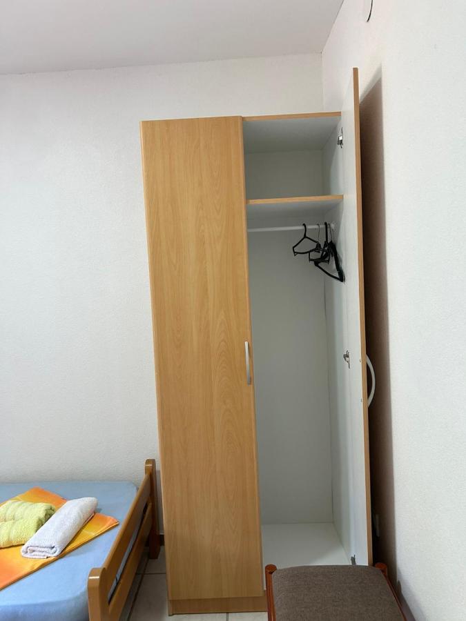 Camera Doppia con Letti Singoli
