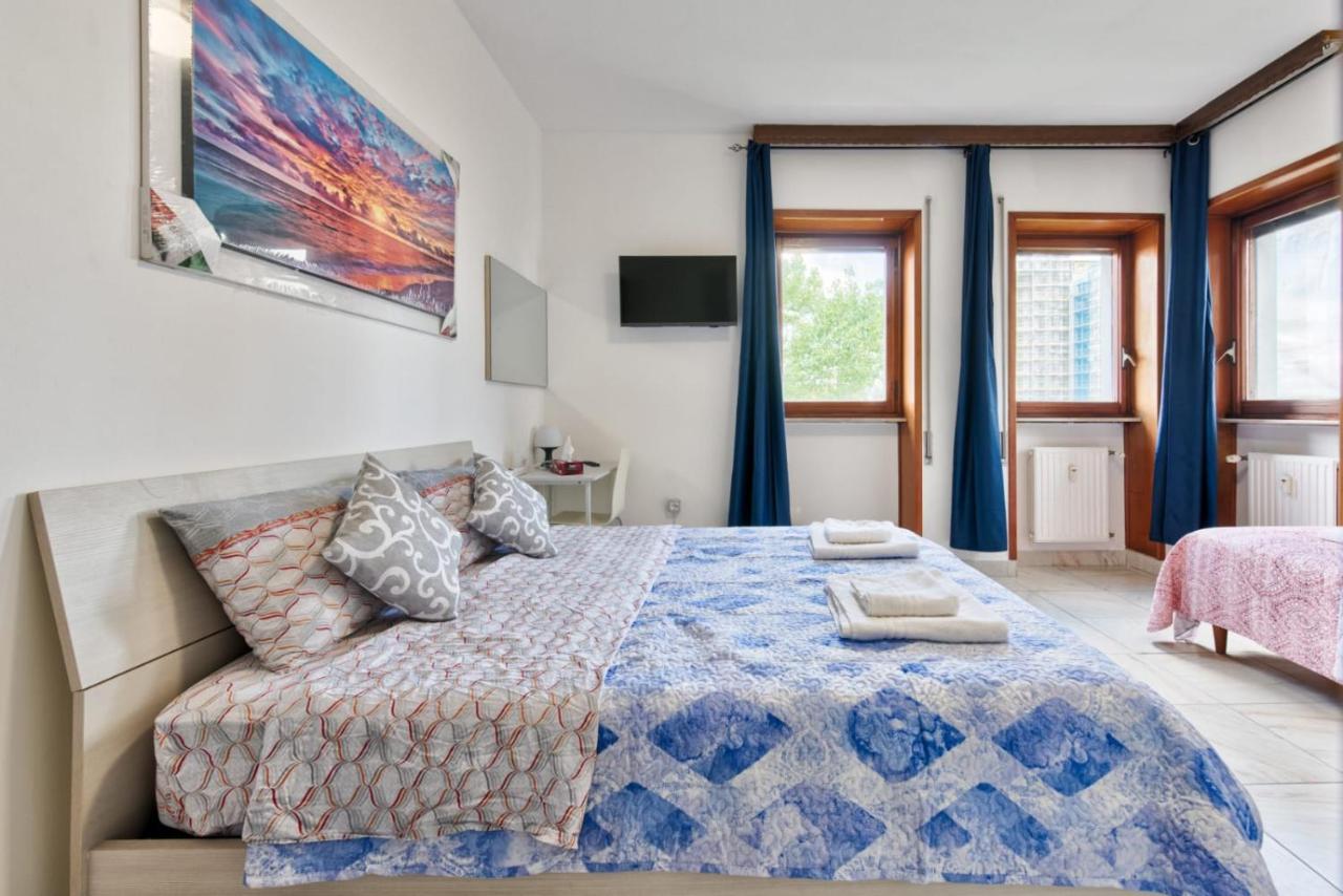 Dreibettzimmer mit Gemeinschaftsbad
