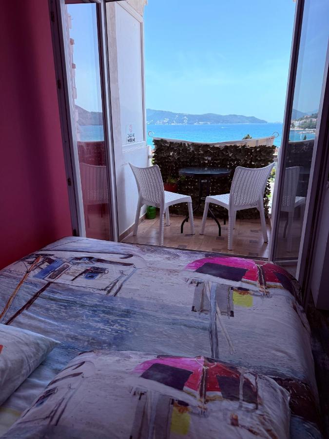 Sea Apartment Igalo - B&B