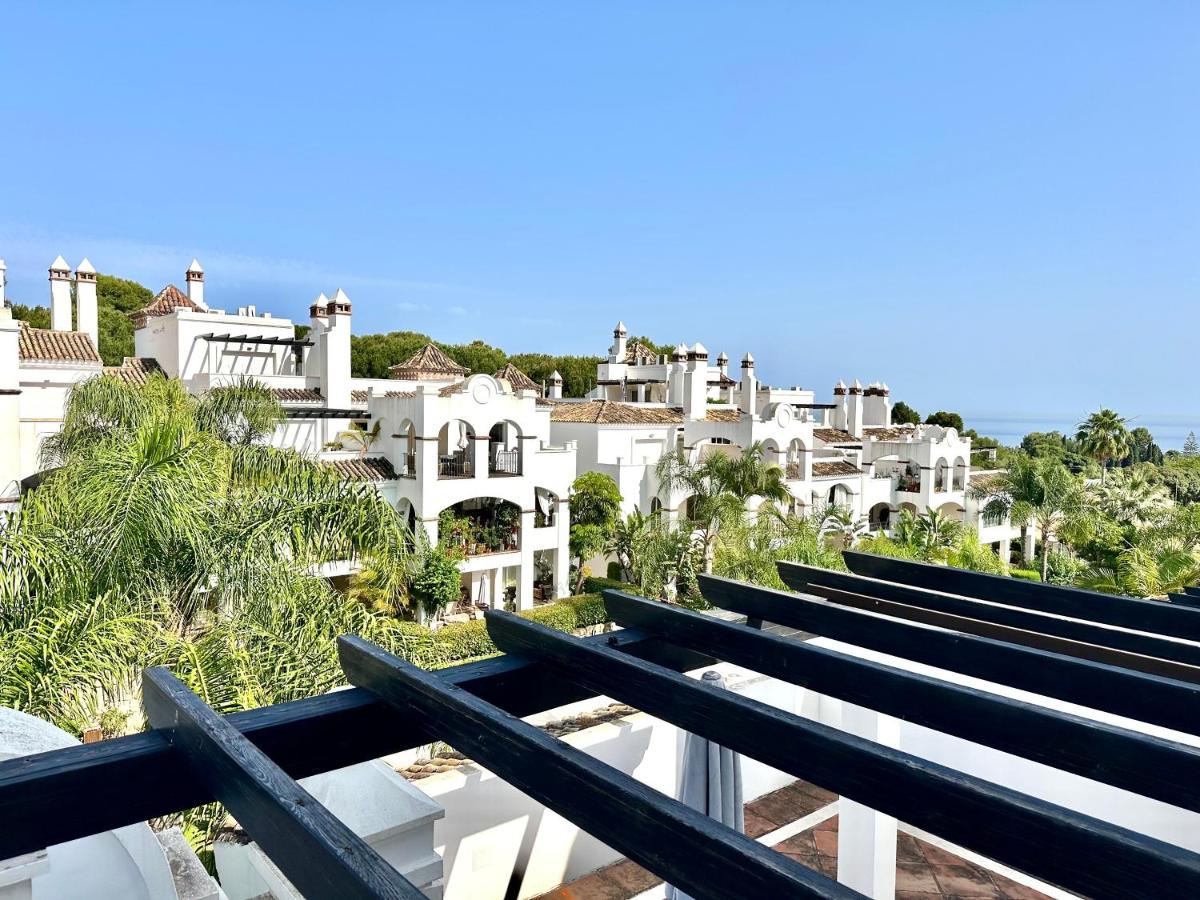 Duplex-penthouse with stunning panoramic view - Bed and Breakfast Marbella
