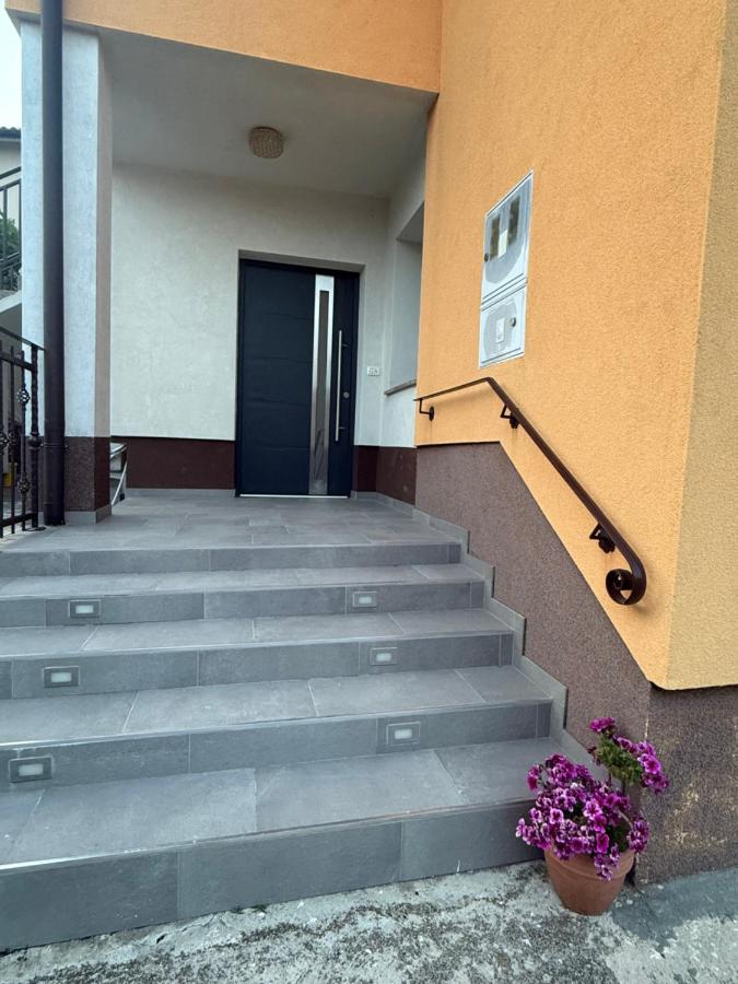 Apartma Zala - B&B