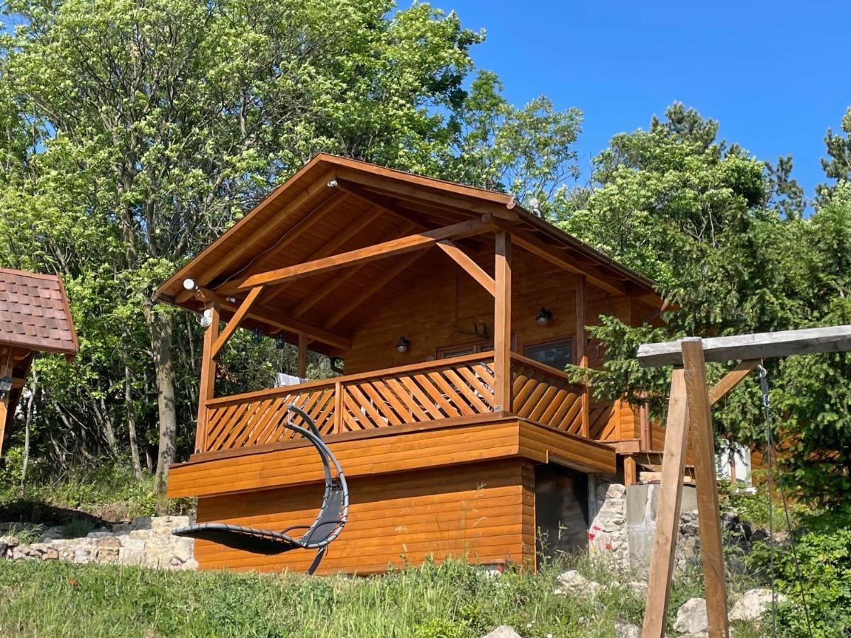 Kisleshegy Vászoly Vendégház - B&B