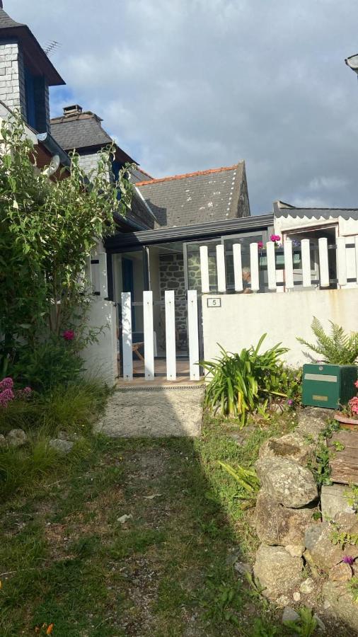 Charmante maison proche de la mer à Locquémeau - B&B Locquémeau