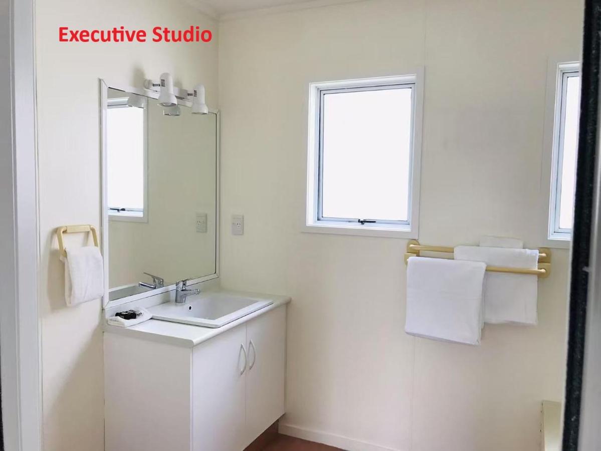Studio Exécutif avec Bain à Remous