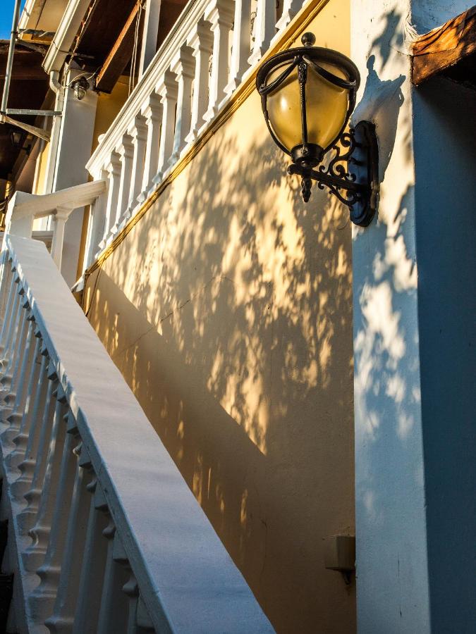 Appartamento con 2 Camere da Letto, Balcone e Vista mare