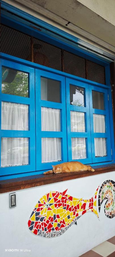 Sojourn Beds & Cafe - B&B