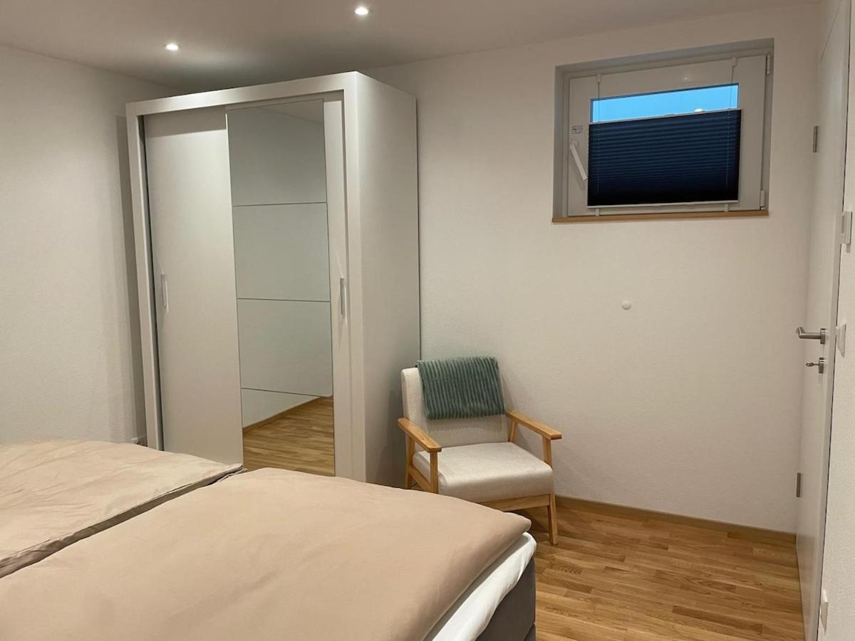 1,5-Zimmer, Top ausgestattet, 4 Pers, Souterrain, Self Check-in, Parkplatz, Netflix & Amazon Prime - B&B Flintsbach