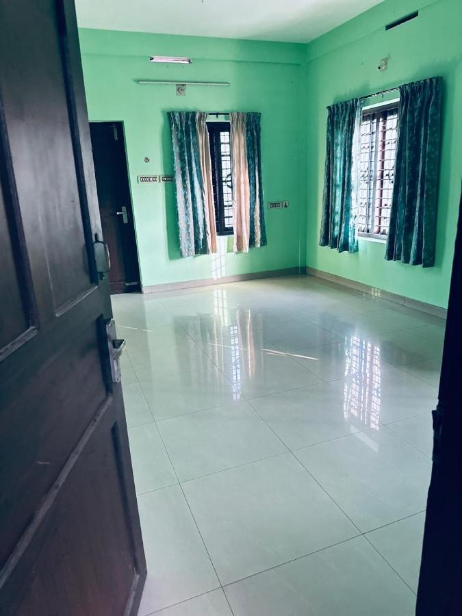 EV7 Stays - Bed and Breakfast Thrissur