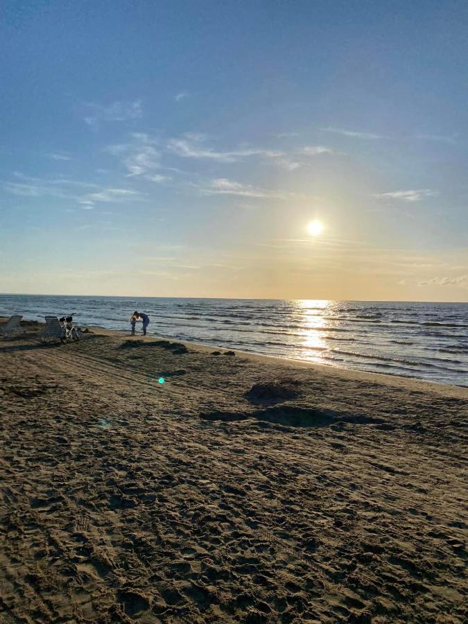 Spacious apartment in Jurmala - B&B Jūrmala
