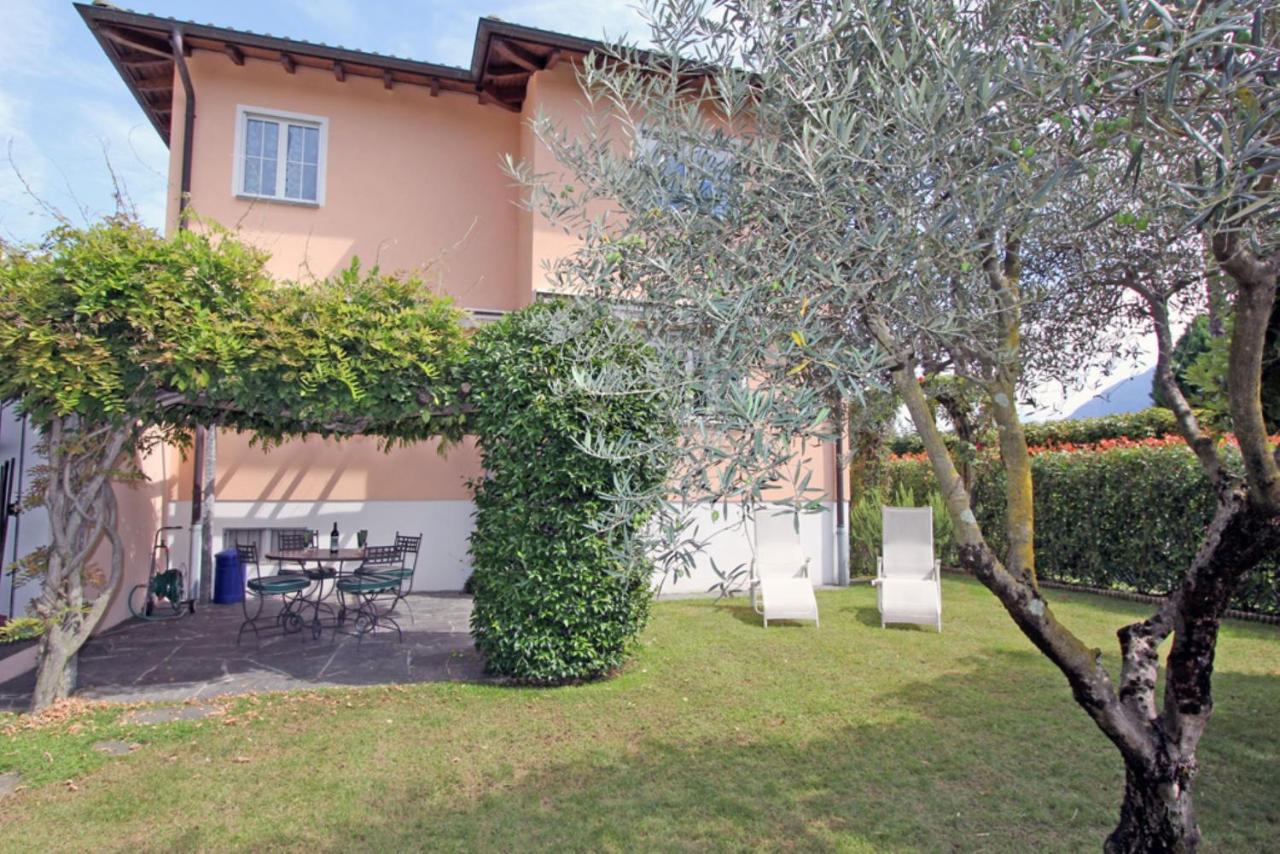 Casa Rododendro by HolAp SA - Ferienwohnung Ascona