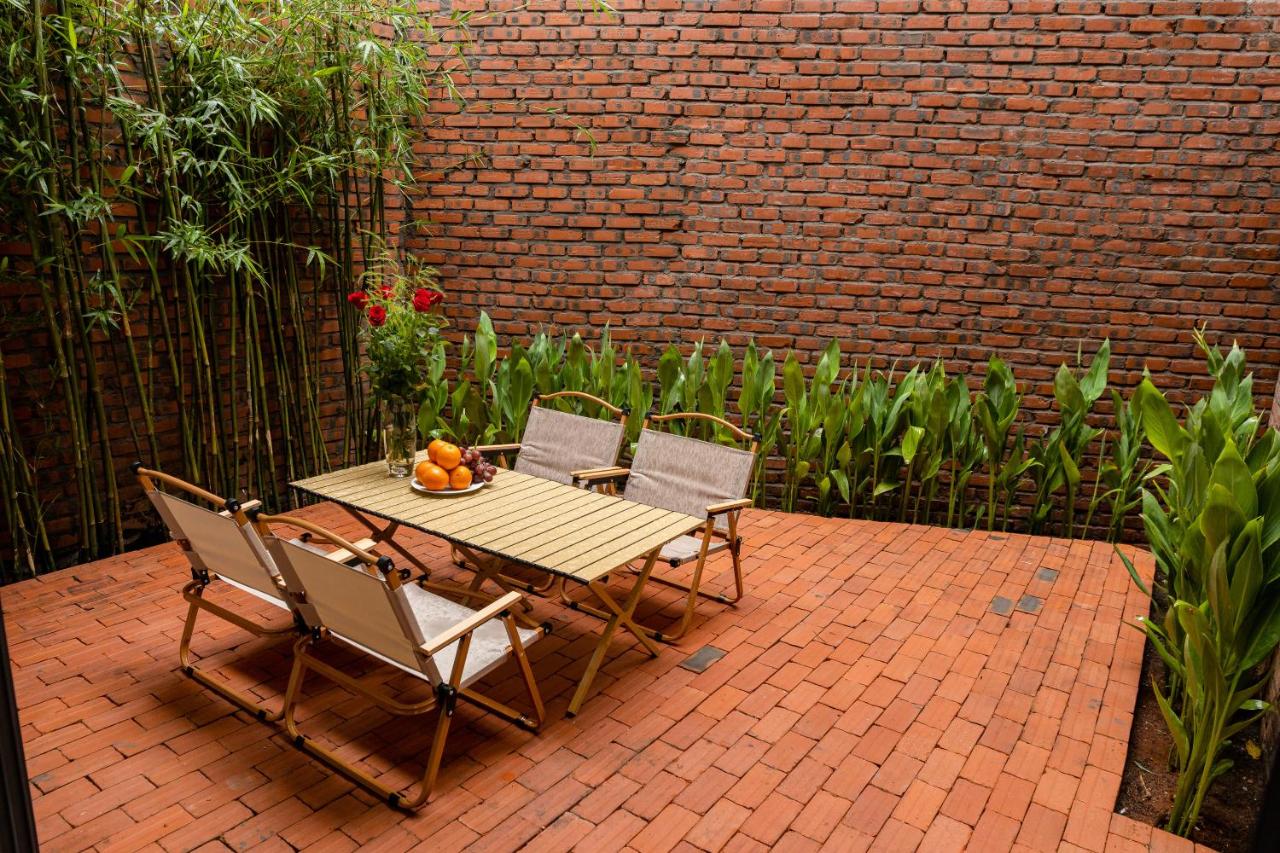New Hana House Homestay's My Khe Beach with 2 BR - B&B