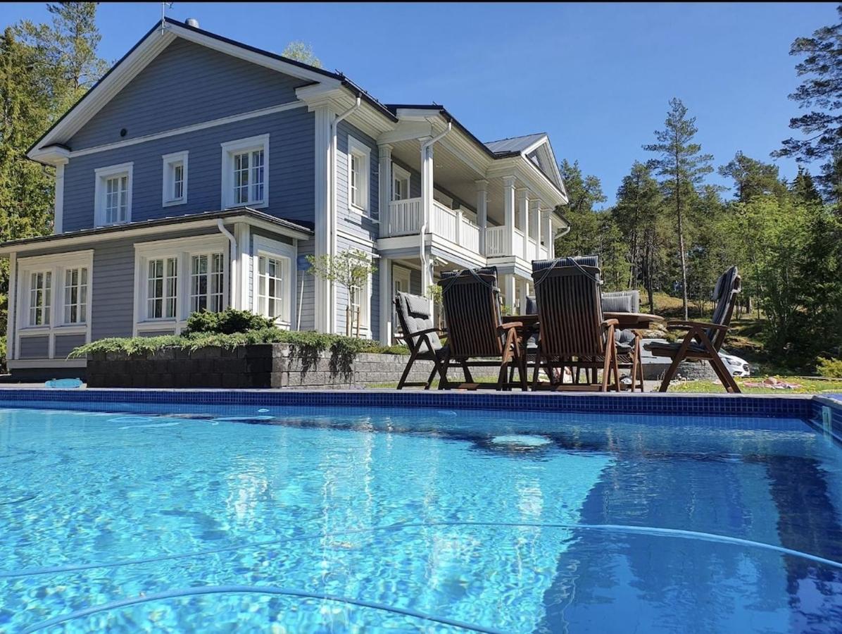 Villa Aurora, big House with warmed outside pool and jacuzzi - B&B