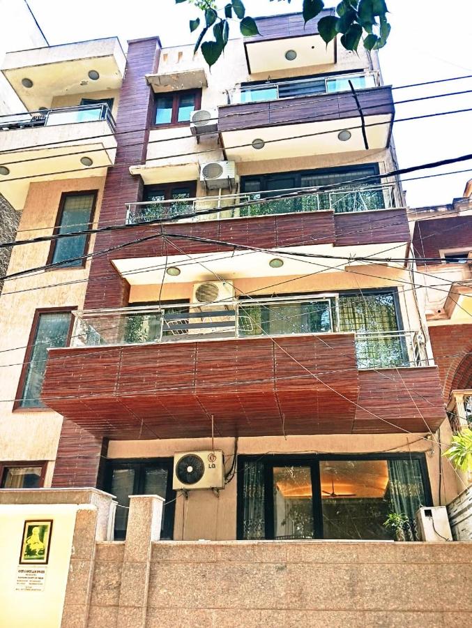 Safdarjung Enclave - B&B
