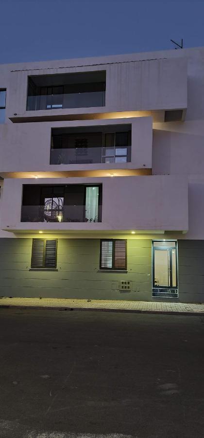 Family apartment with pool - Chambres d’hôtes Praia