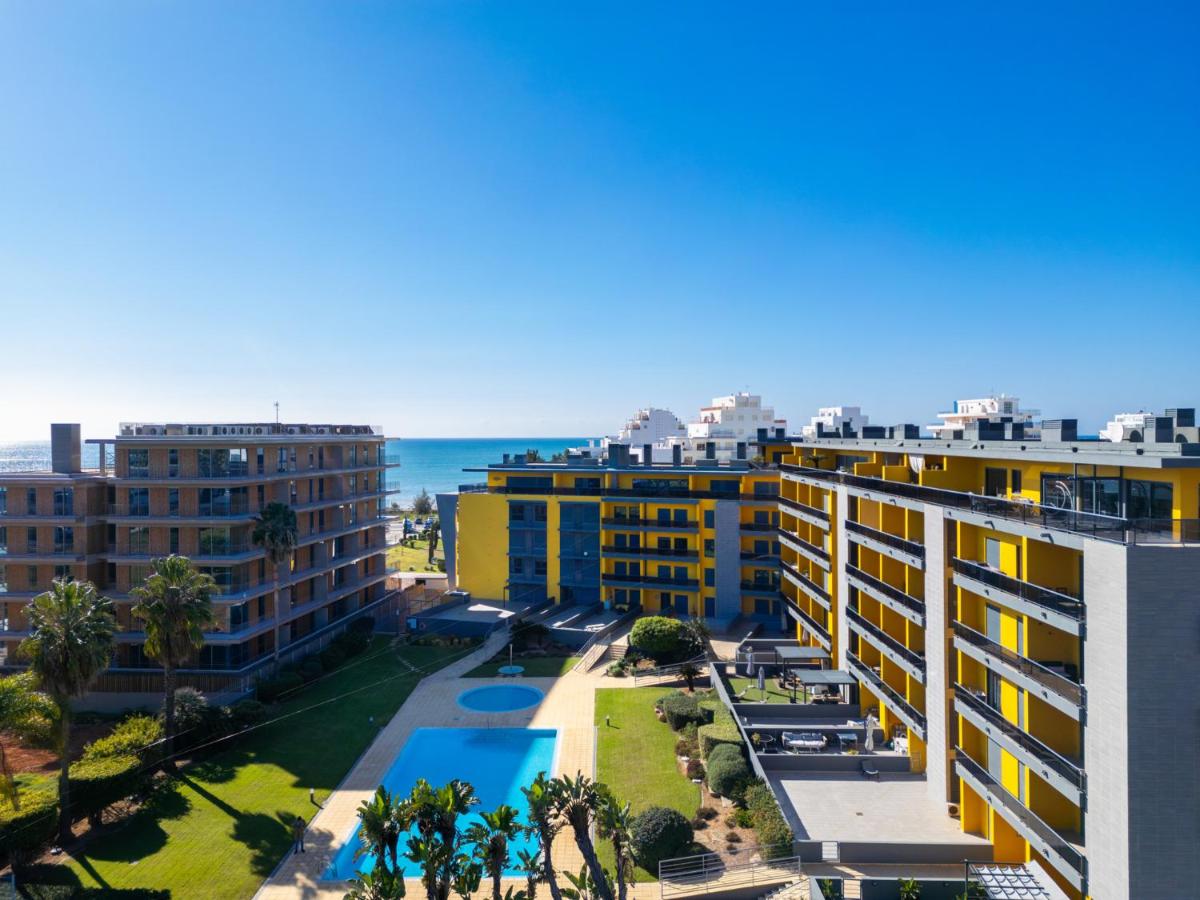 Parque Atlântico Apartment - Chambres d’hôtes Quarteira