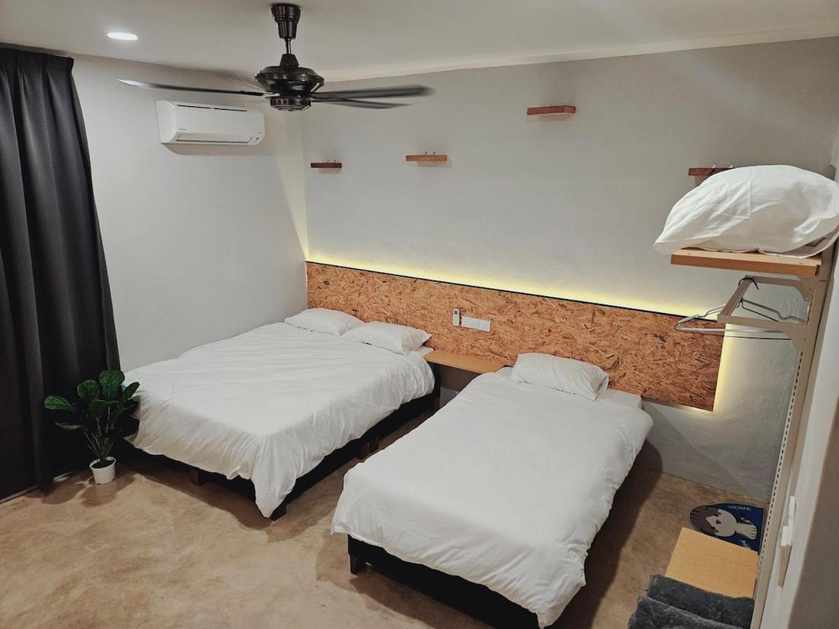 Gold Plus Homestay 5968 - B&B Kuantan