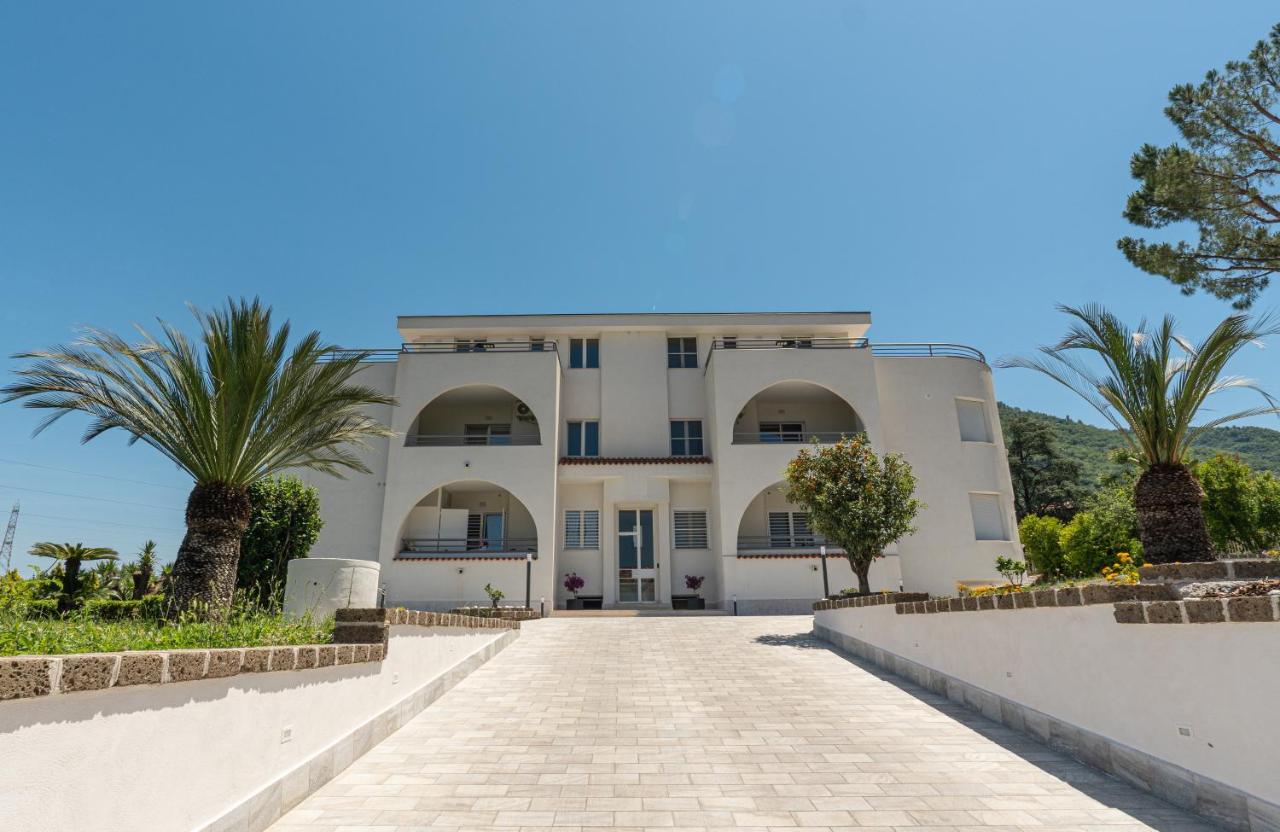 Floral Apartment - B&B Castellammare di Stabia
