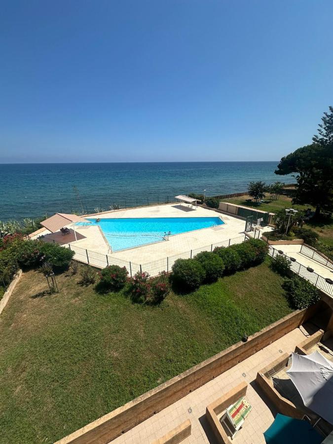 Studio vue Mer 4 personnes climatisé - Chambres d’hôtes Santa-Lucia-di-Moriani