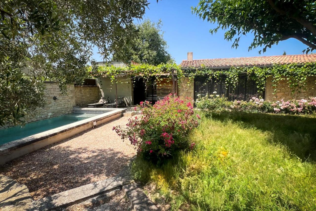 Gîte tout confort - jardin et piscine chauffée - Chambres d’hôtes Lagnes