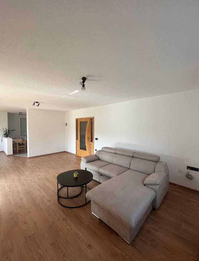 Apartman Delminium - B&B