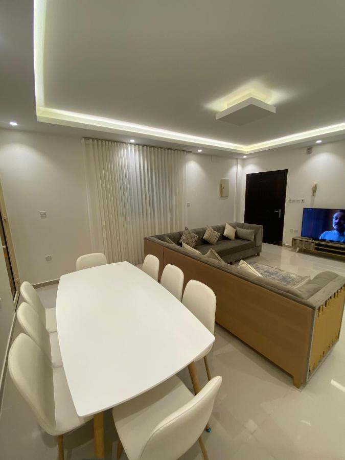 Three-Bedroom Standard Apartment