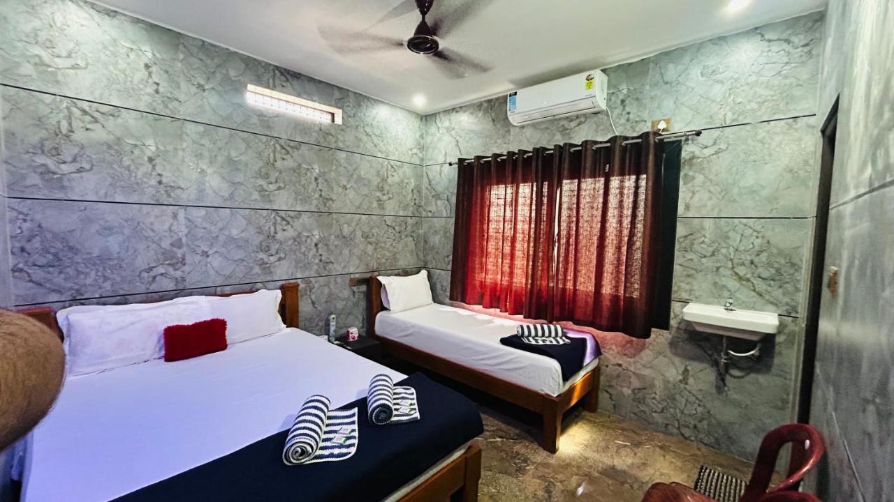 Shivneri Homestay - B&B