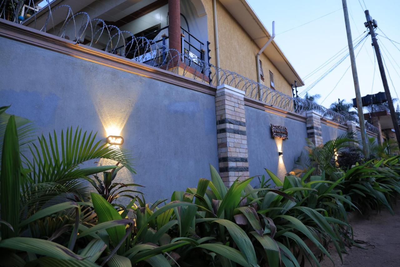 AG Home - One Bedroomed Kampala - B&B