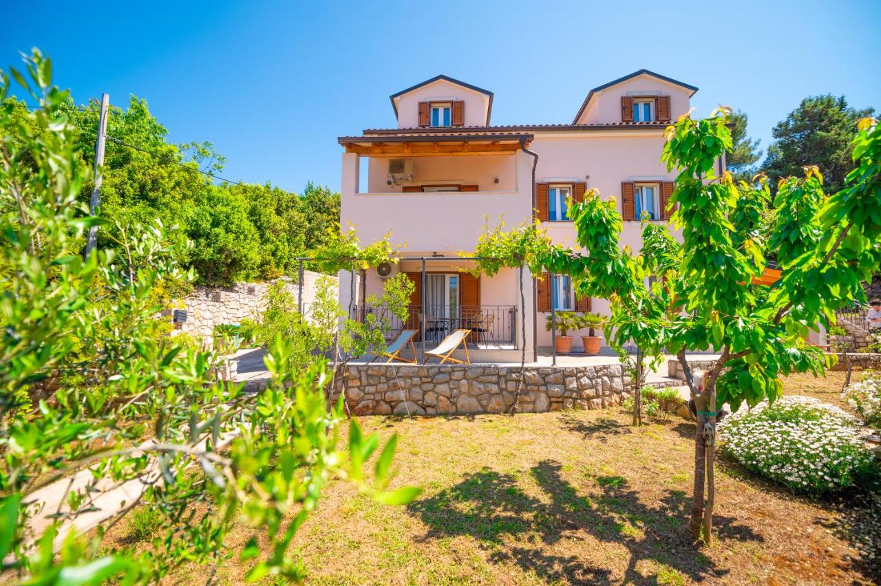 Apartments Horvat - Bed and Breakfast Veli Lošinj