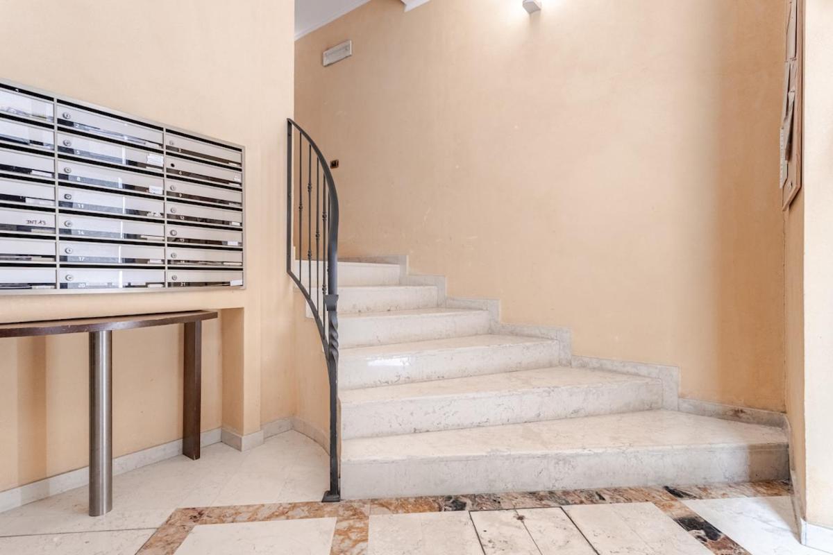 Live the History- A due passi dal Castello - B&B Ferrara