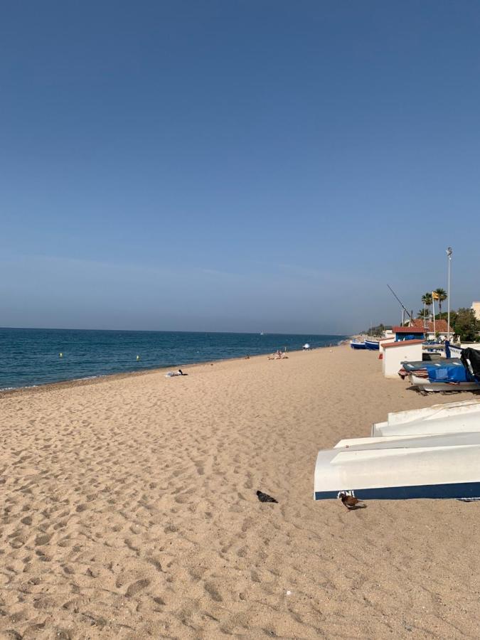 Apartamento en 1ª línea con vistas al mar cerca de Barcelona - Ferienwohnung Pineda de Mar