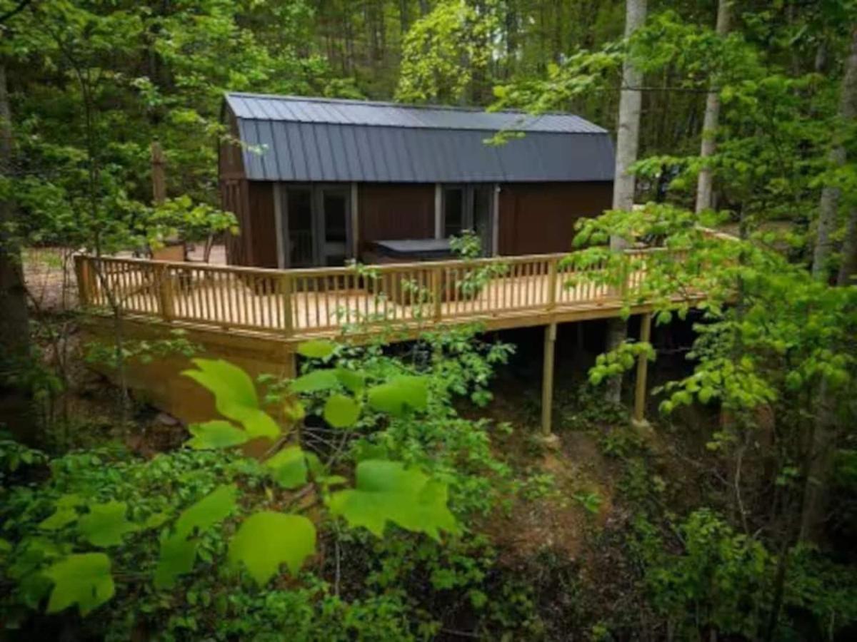 Tiny Feather - Hot Tub Spa - B&B