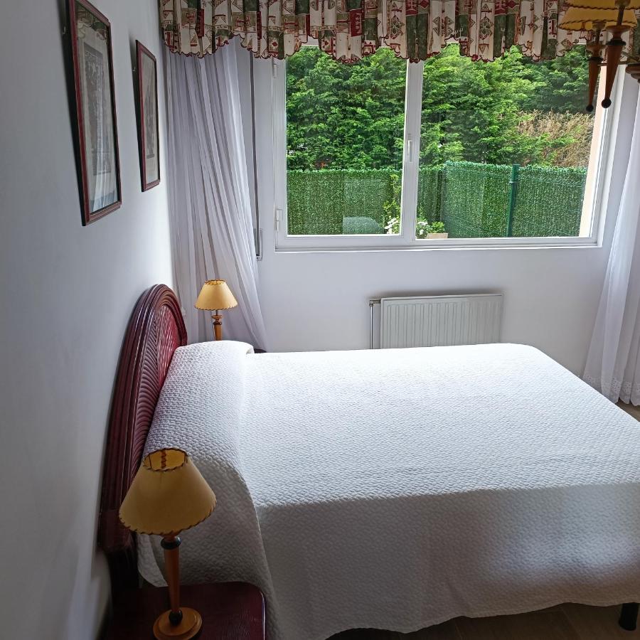 Appartamento con 2 Camere da Letto e Vista Mare