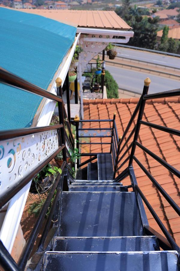 AG Home Studio - Kampala - B&B Kampala