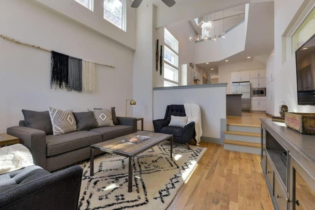 Moments on Moore - B&B Nashville